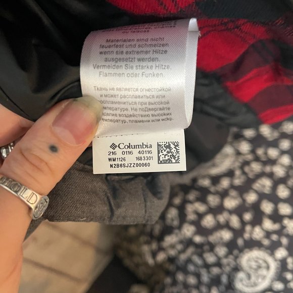 **SOLD** NWOT Columbia Ridgestone Puffer Vest in Gray and Blue w Flannel medium - Picture 8 of 8
